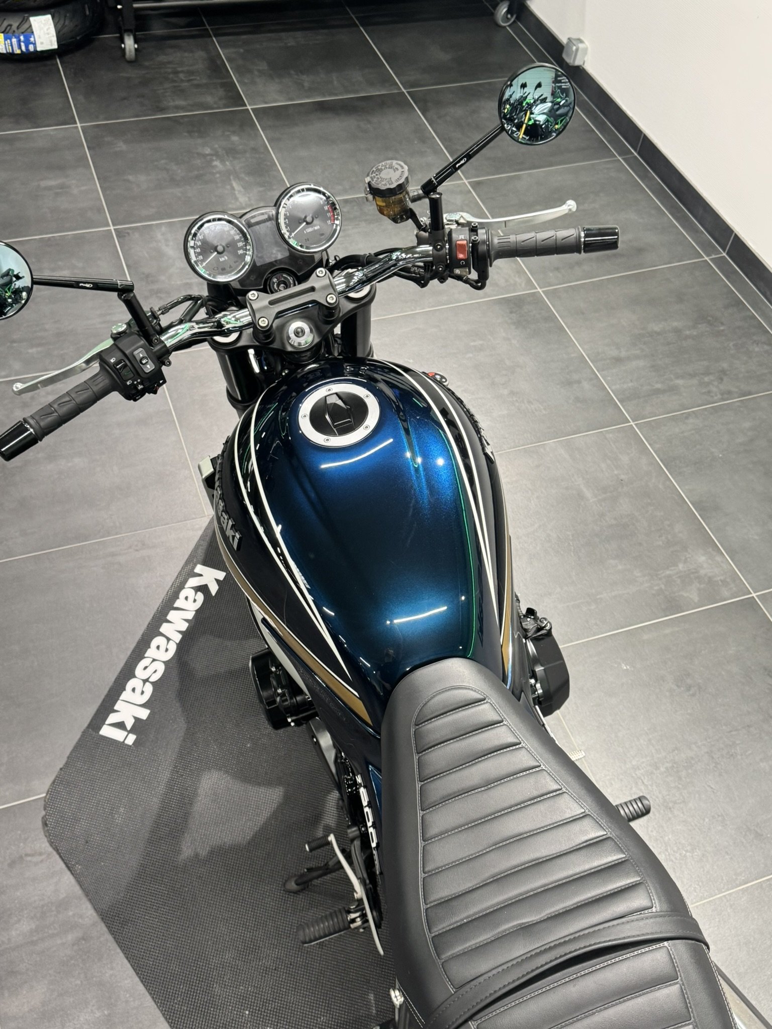 Kawasaki Z900RS