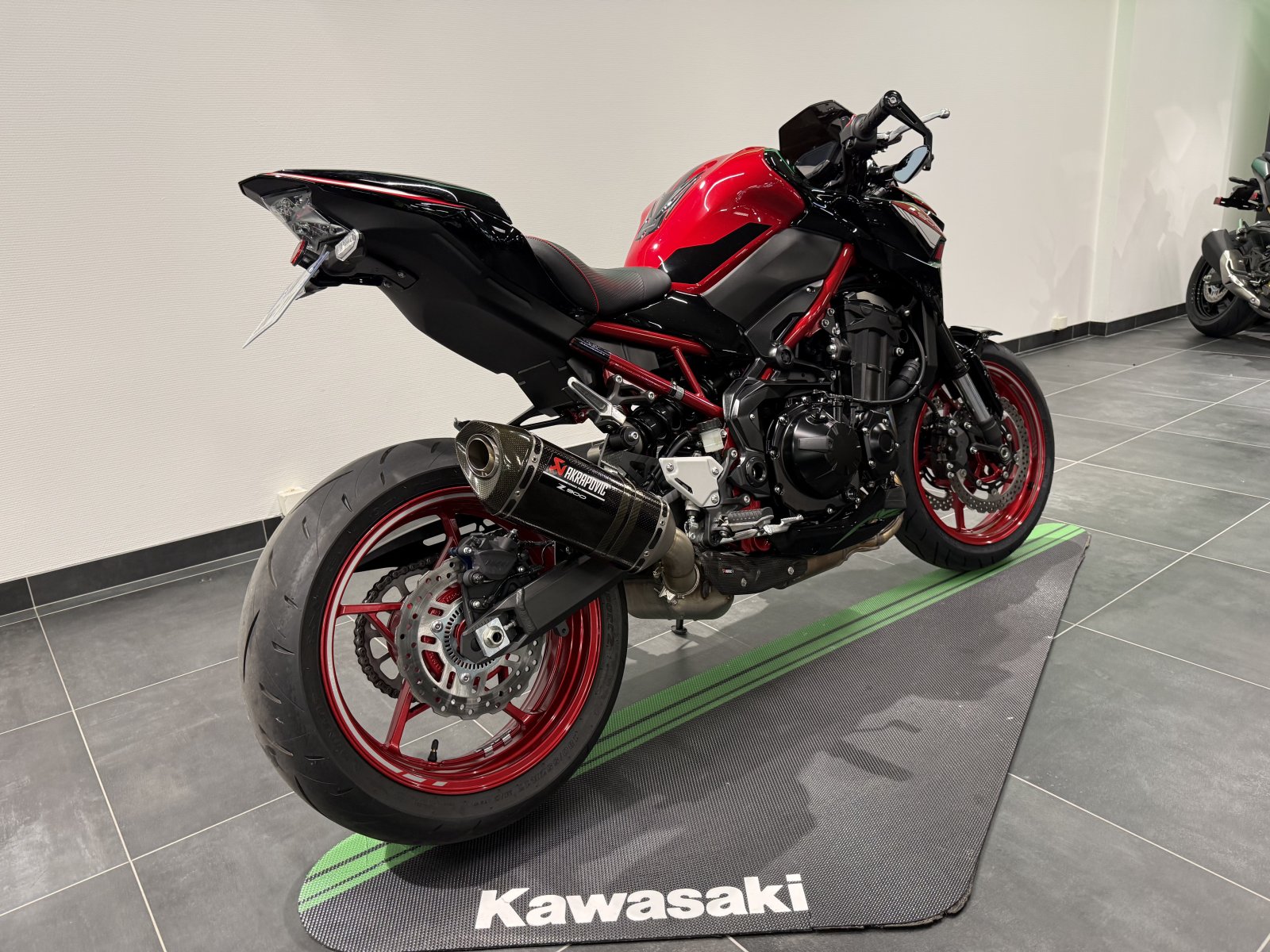 Kawasaki Z900 Performance