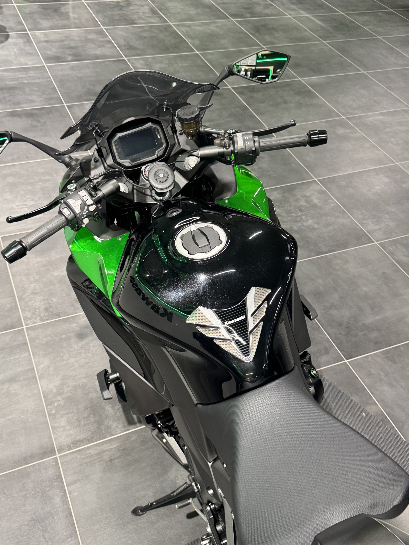 Kawasaki Ninja 1000SX Pack Performance Tourer