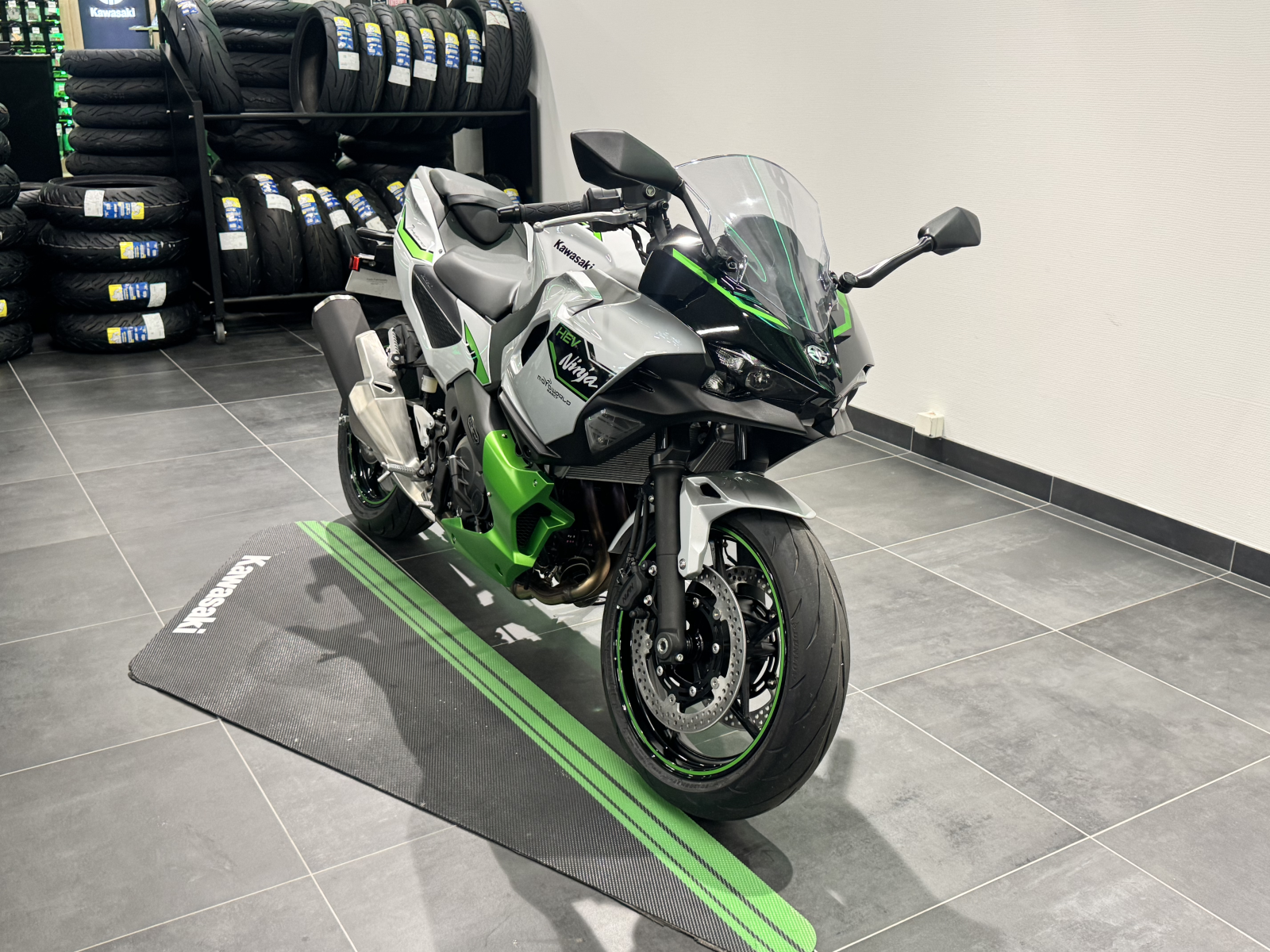 Kawasaki Ninja 7 Hybrid