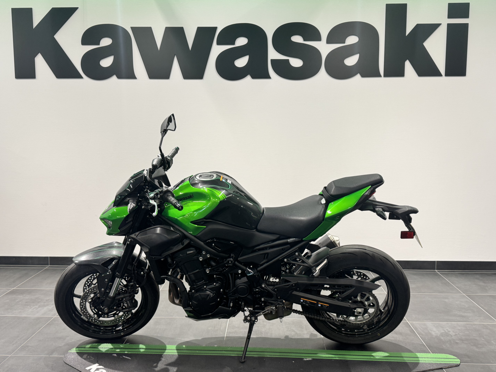 Kawasaki Z900 FULL